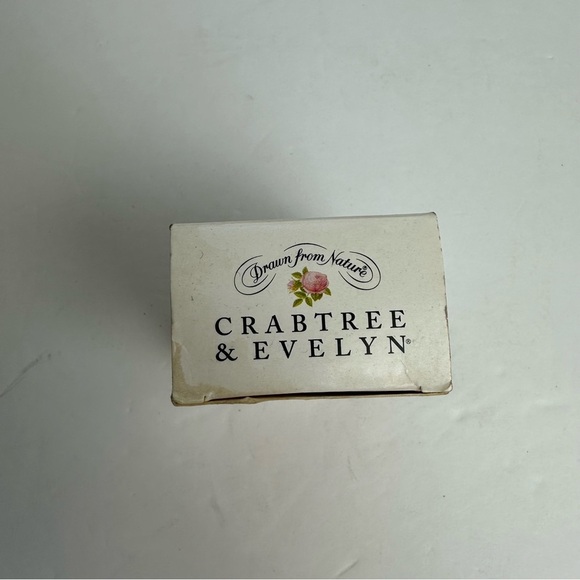 Crabtree & Evelyn Rosewater Soap with Cold Cream 3.5 oz Made in England NEW FLAW - Picture 3 of 10